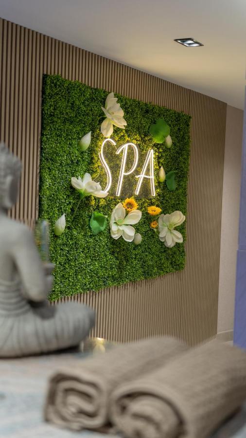 Agsel Hotel & Spa ティラナ エクステリア 写真