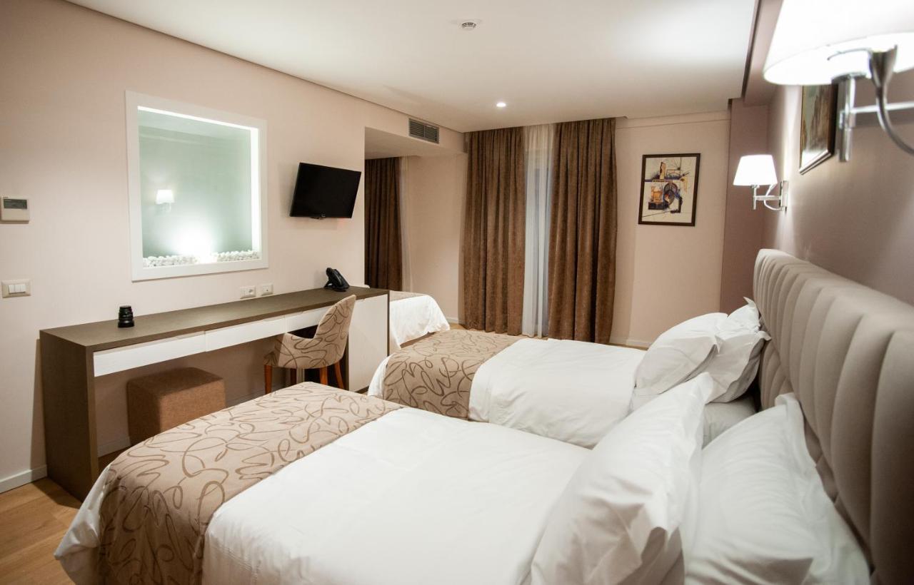 Agsel Hotel & Spa ティラナ エクステリア 写真
